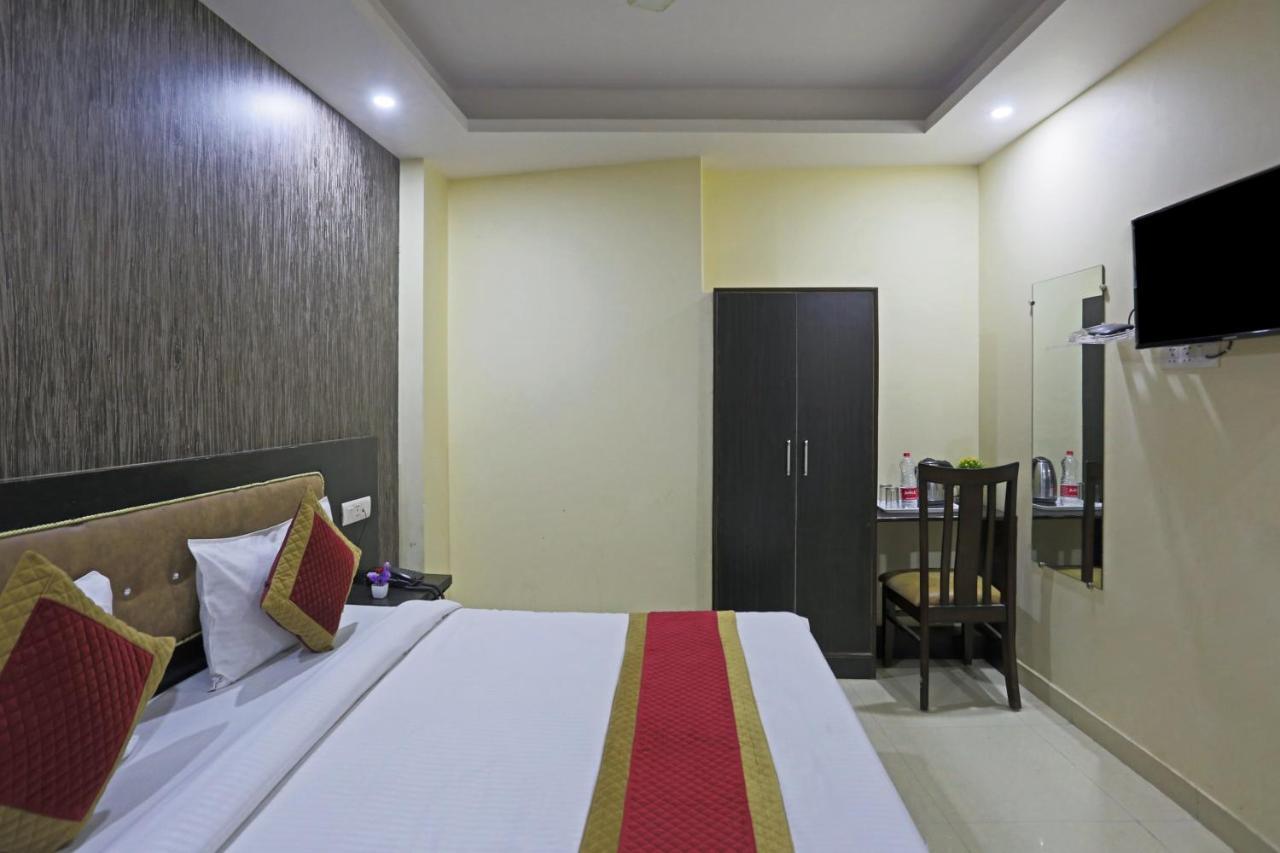 Airport Hotel Rosewood Nuova Delhi Esterno foto