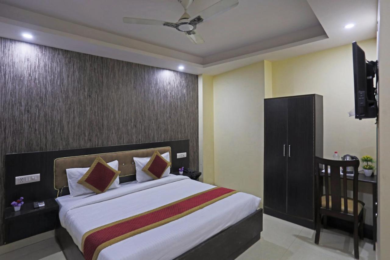 Airport Hotel Rosewood Nuova Delhi Esterno foto
