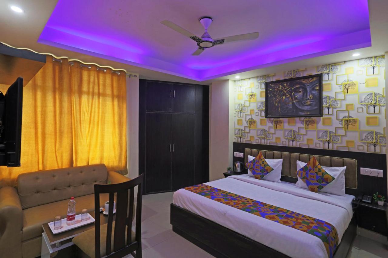 Airport Hotel Rosewood Nuova Delhi Esterno foto