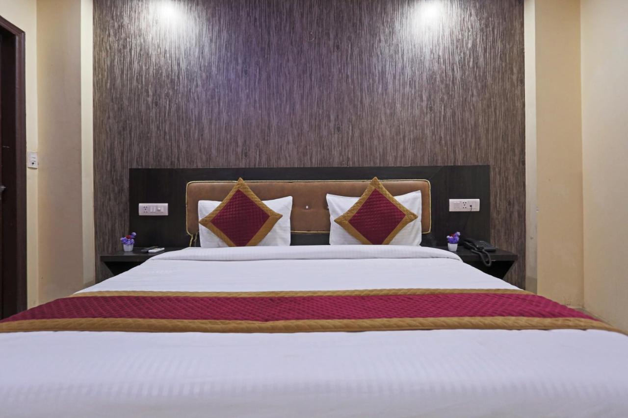 Airport Hotel Rosewood Nuova Delhi Esterno foto