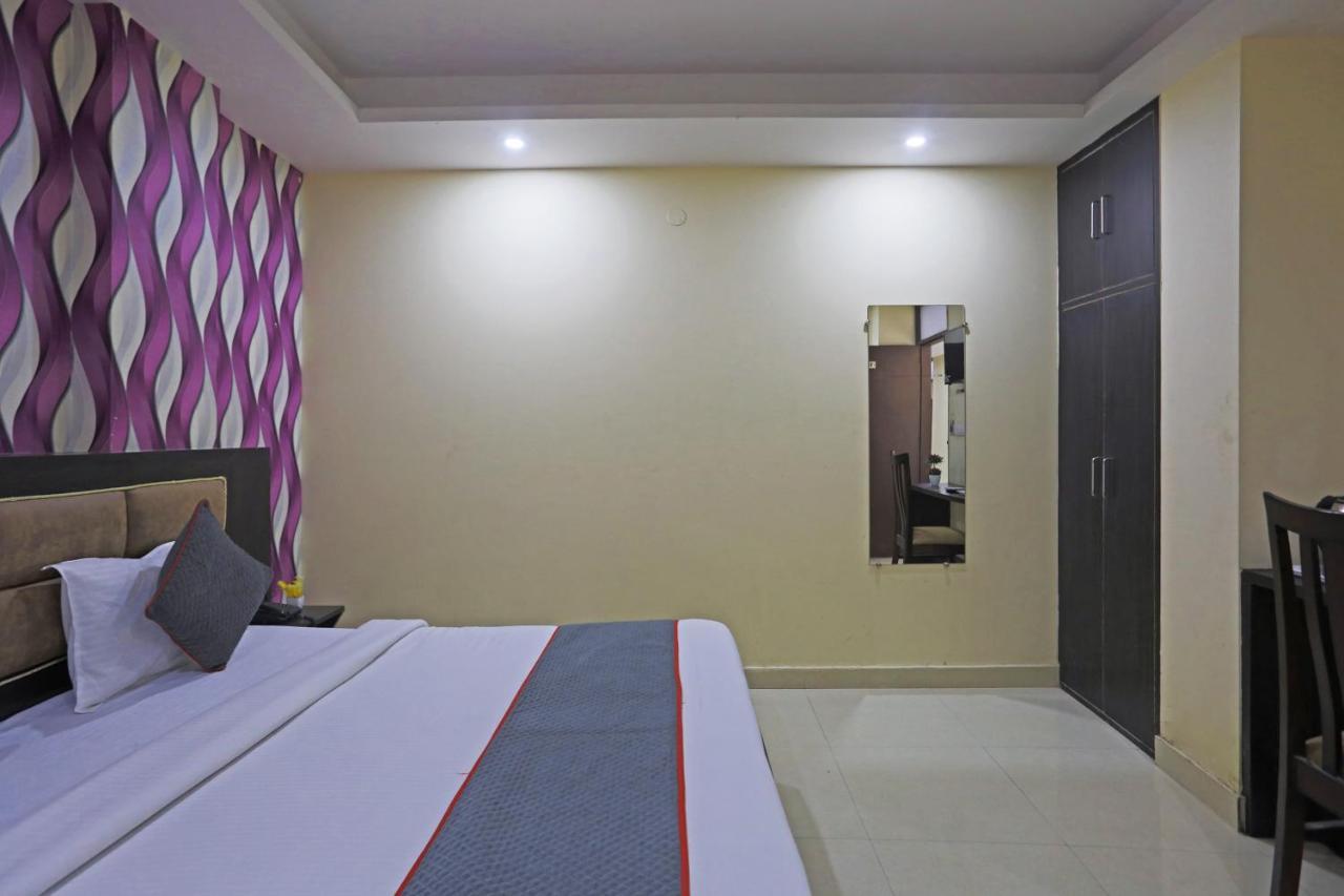 Airport Hotel Rosewood Nuova Delhi Esterno foto