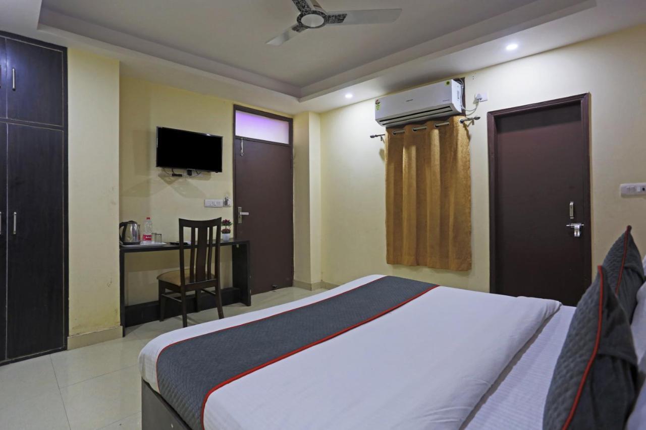 Airport Hotel Rosewood Nuova Delhi Esterno foto