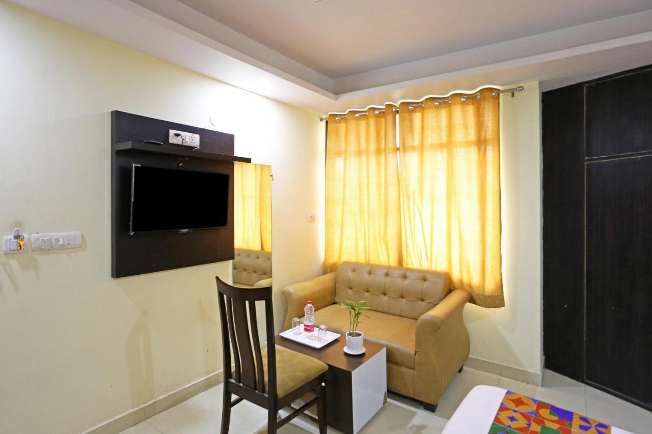 Airport Hotel Rosewood Nuova Delhi Esterno foto