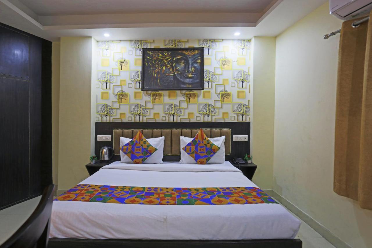 Airport Hotel Rosewood Nuova Delhi Esterno foto