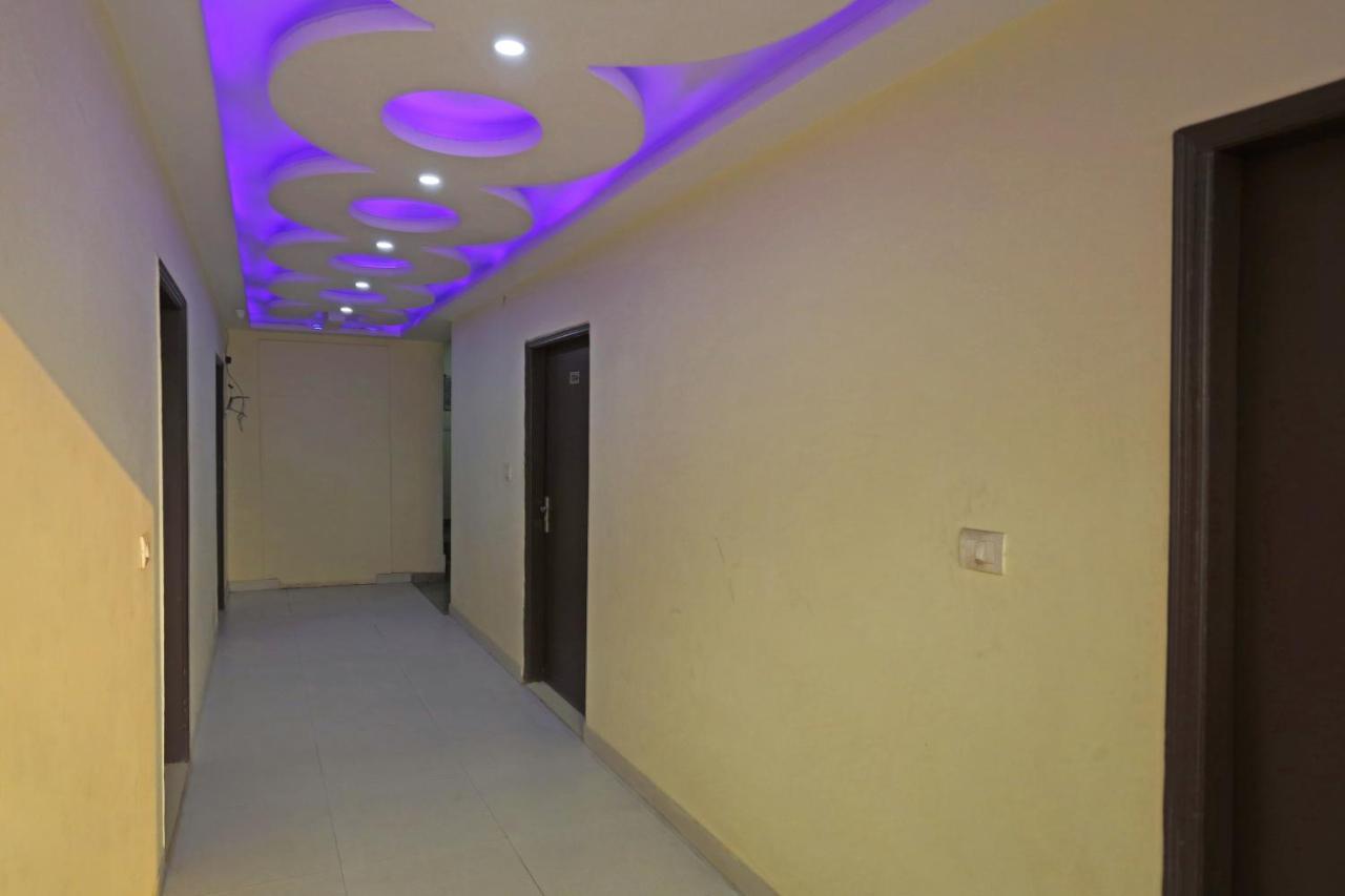Airport Hotel Rosewood Nuova Delhi Esterno foto