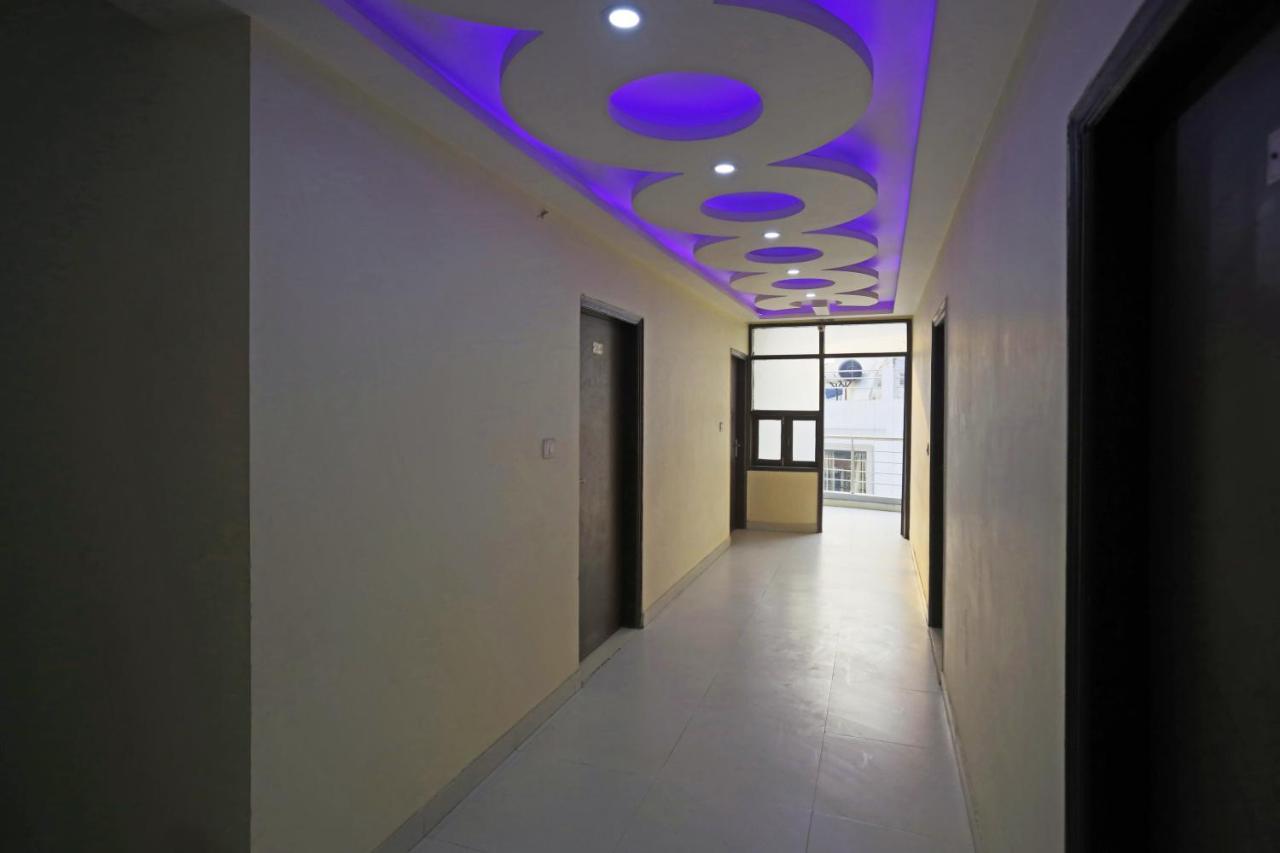 Airport Hotel Rosewood Nuova Delhi Esterno foto