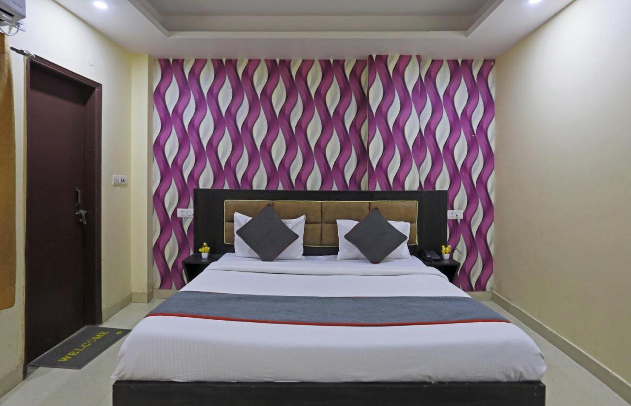 Airport Hotel Rosewood Nuova Delhi Esterno foto