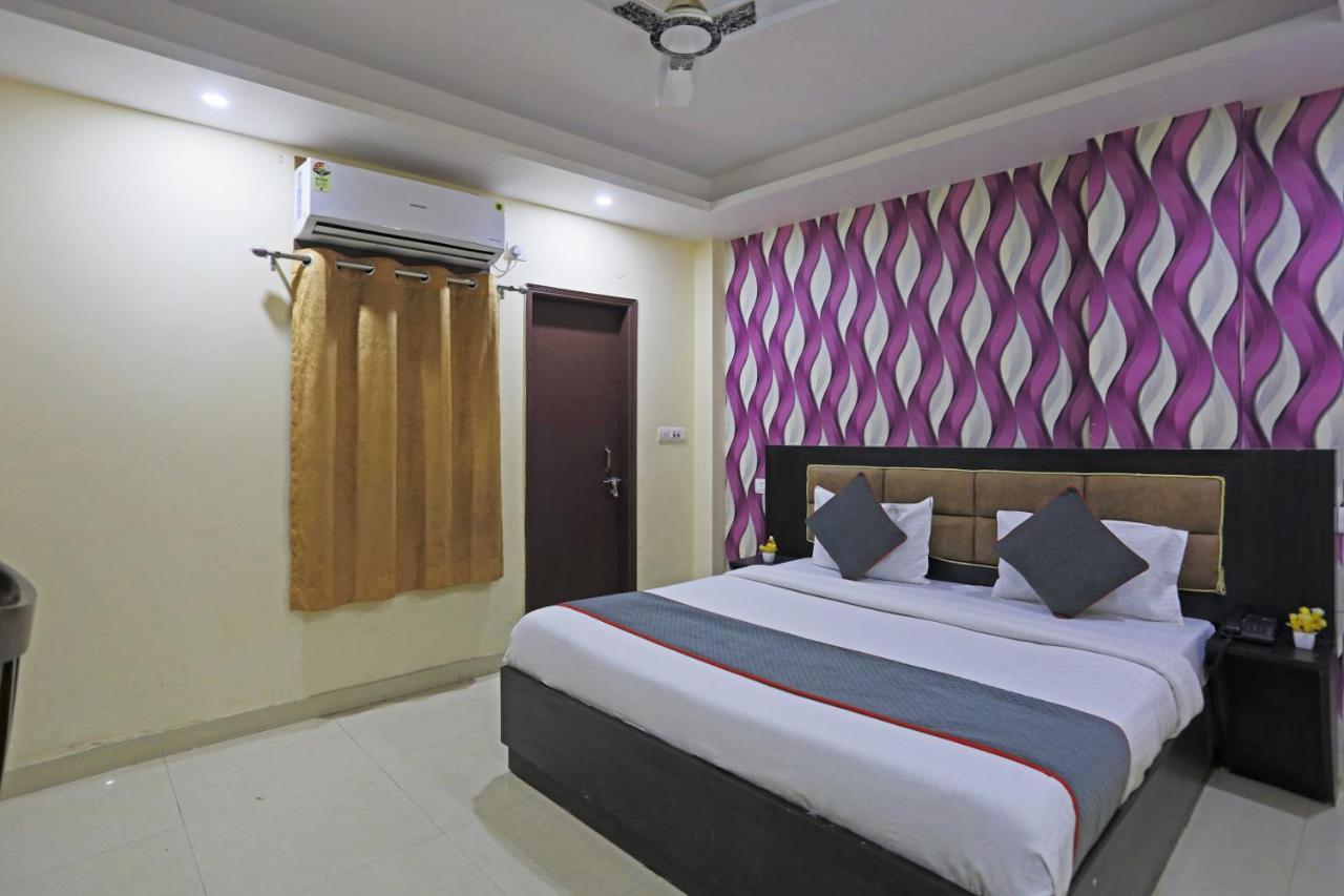 Airport Hotel Rosewood Nuova Delhi Esterno foto