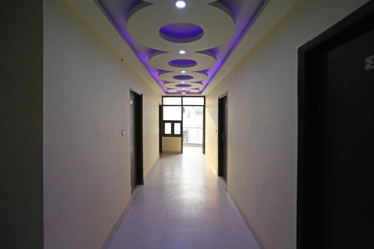 Airport Hotel Rosewood Nuova Delhi Esterno foto
